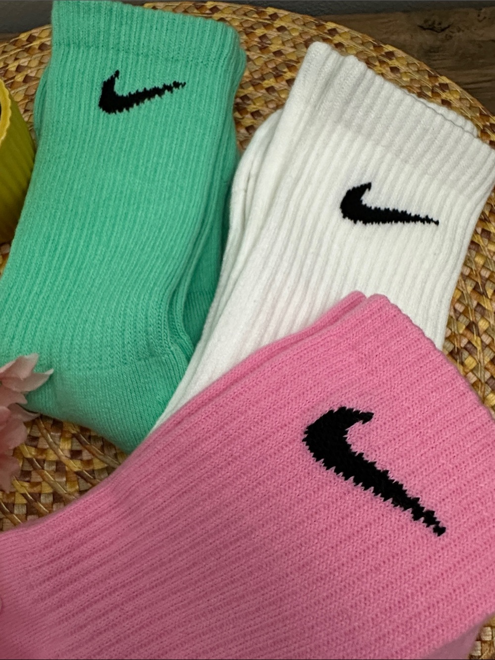 Nike Crew Socks — Mint, White, Pink - NEW - Picture 3 of 4